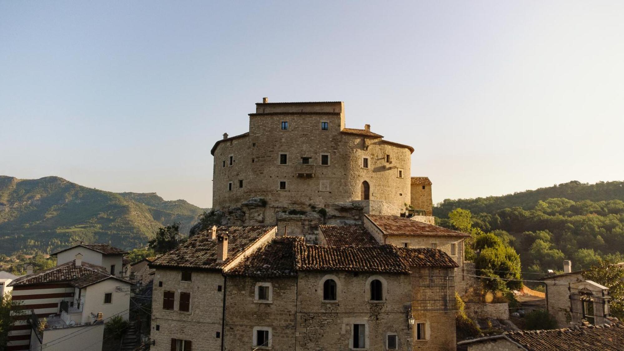 Castel Di Luco Hotel Acquasanta Terme Luaran gambar
