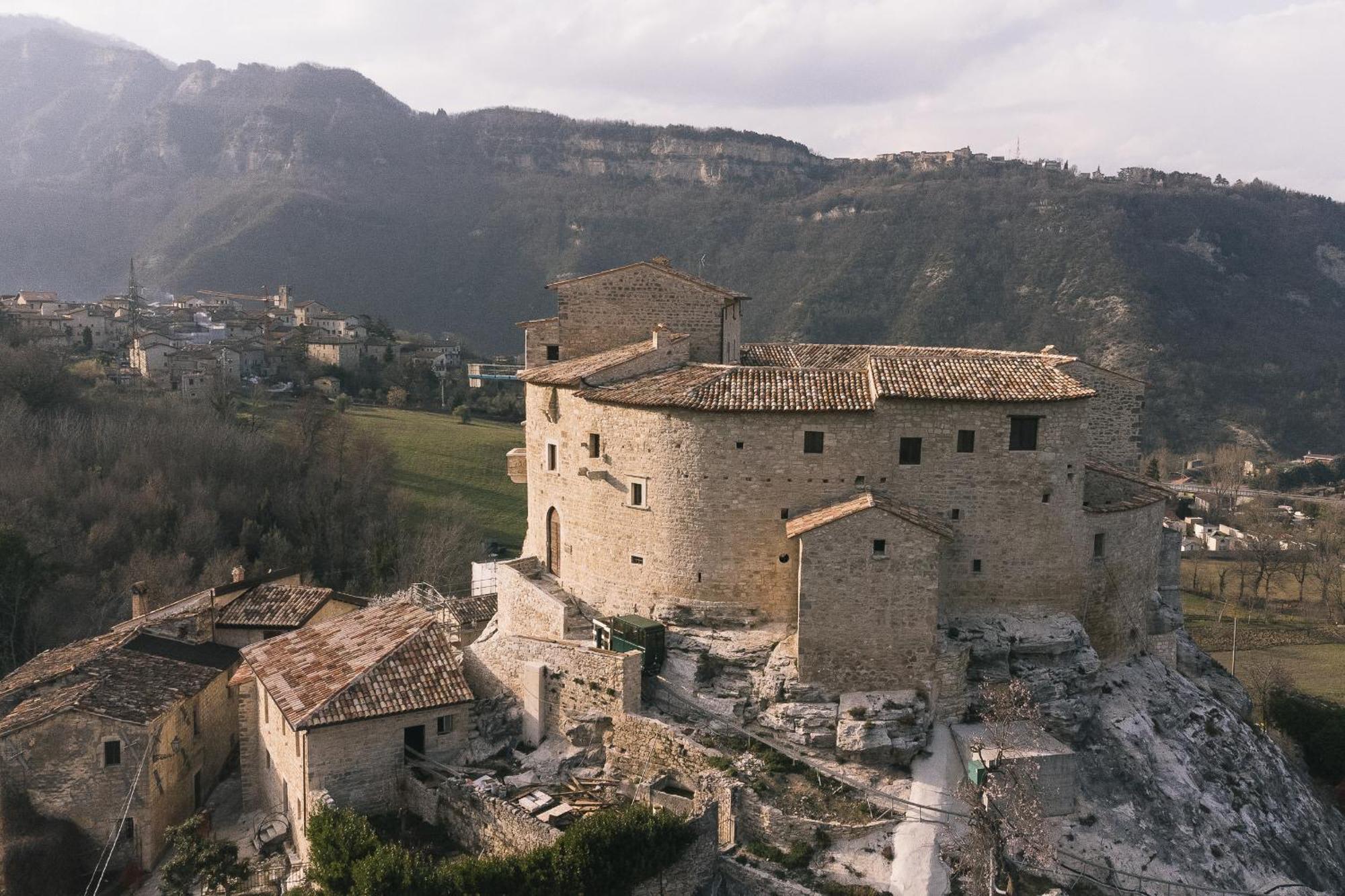 Castel Di Luco Hotel Acquasanta Terme Luaran gambar